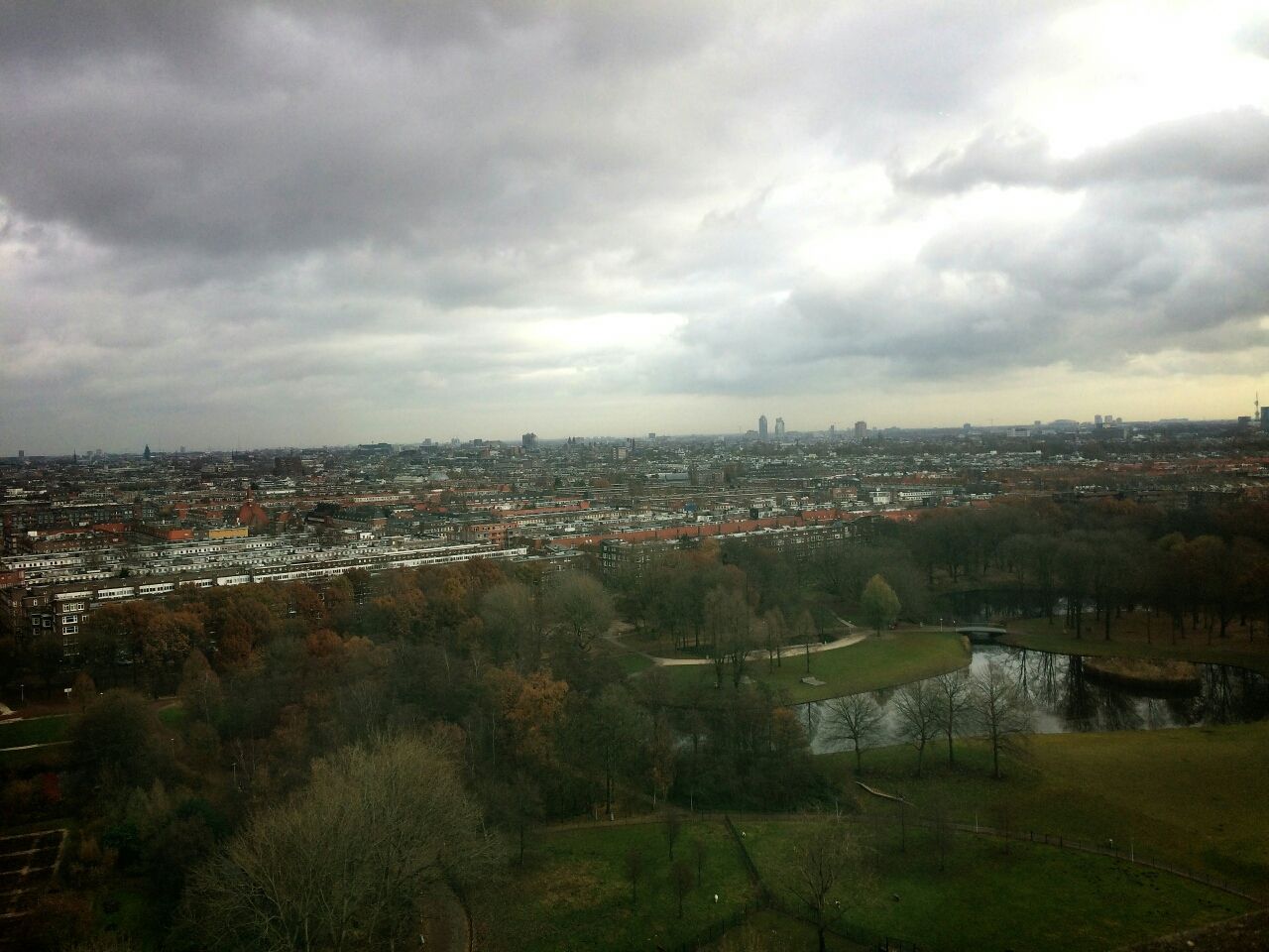 b8ba8b04 Amsterdam hair salon Kei on demand haircuts at home.