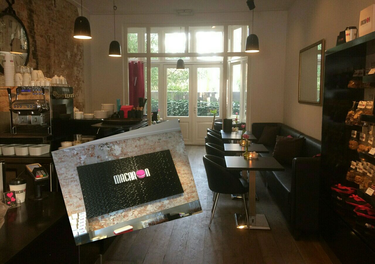 0403b232 Amsterdam hair salon Kei on demand haircuts at home.